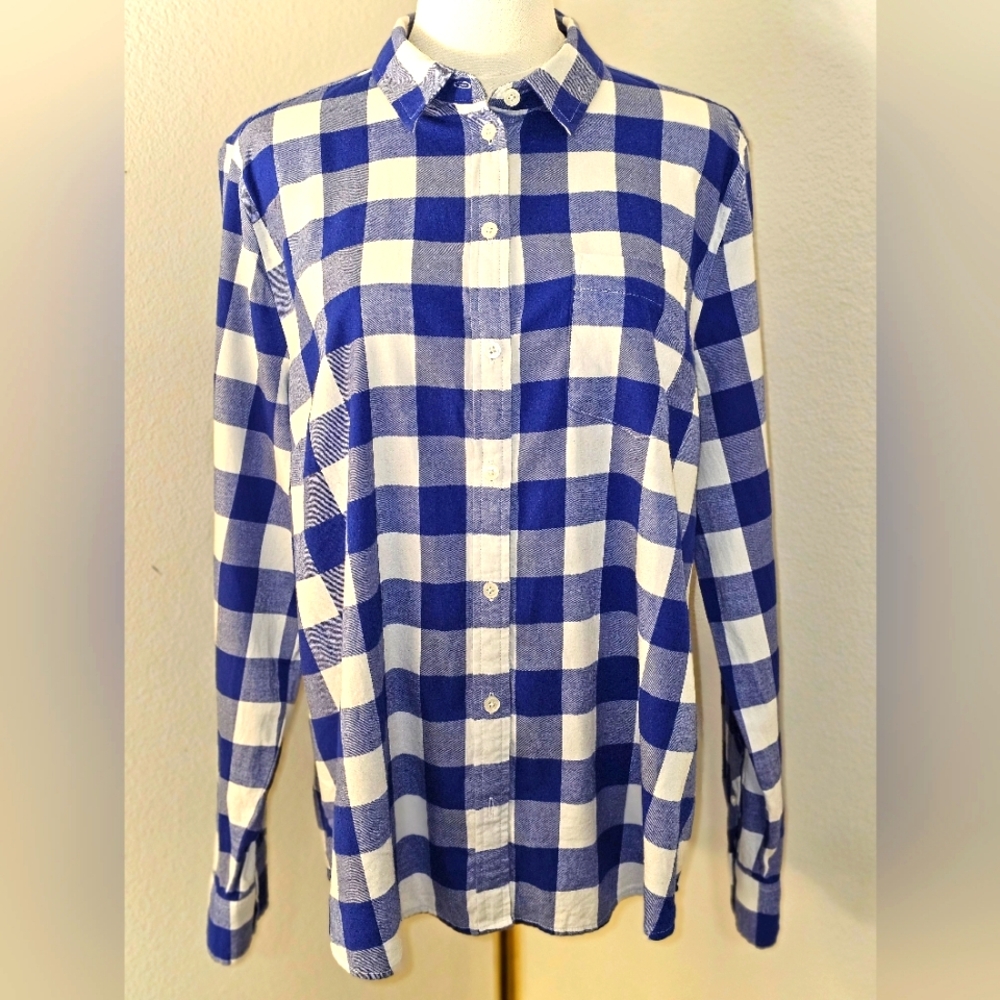 J. Crew blue and white checkered flannel button down, Size large